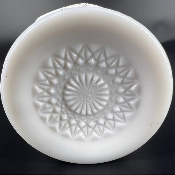 Westmoreland Milk Glass Pitcher - Picture 5 of 7